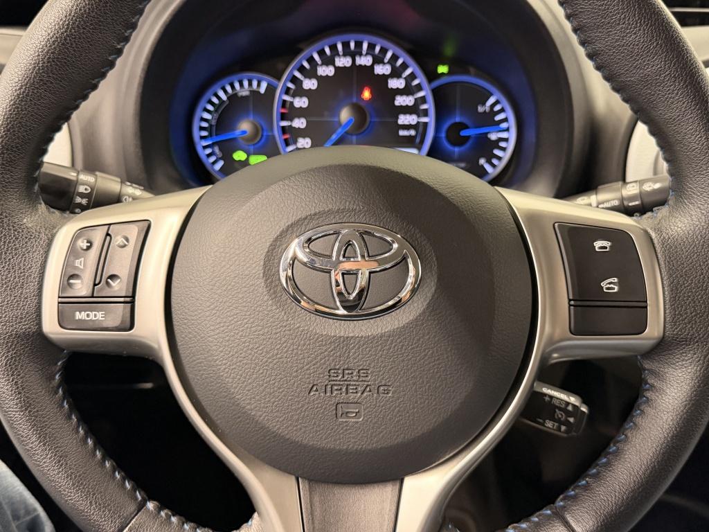Toyota Yaris 1.5 hybrid dynamic