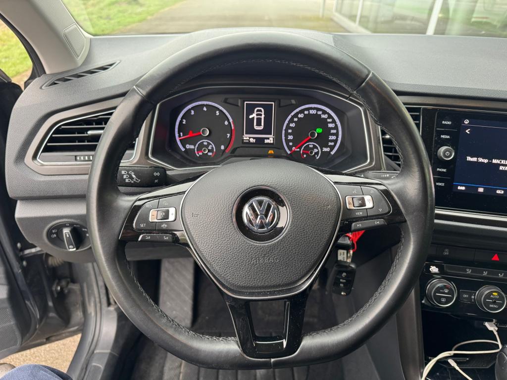Volkswagen T-roc 1.5 tsi style business automaat , afneembare trekhaak , ap