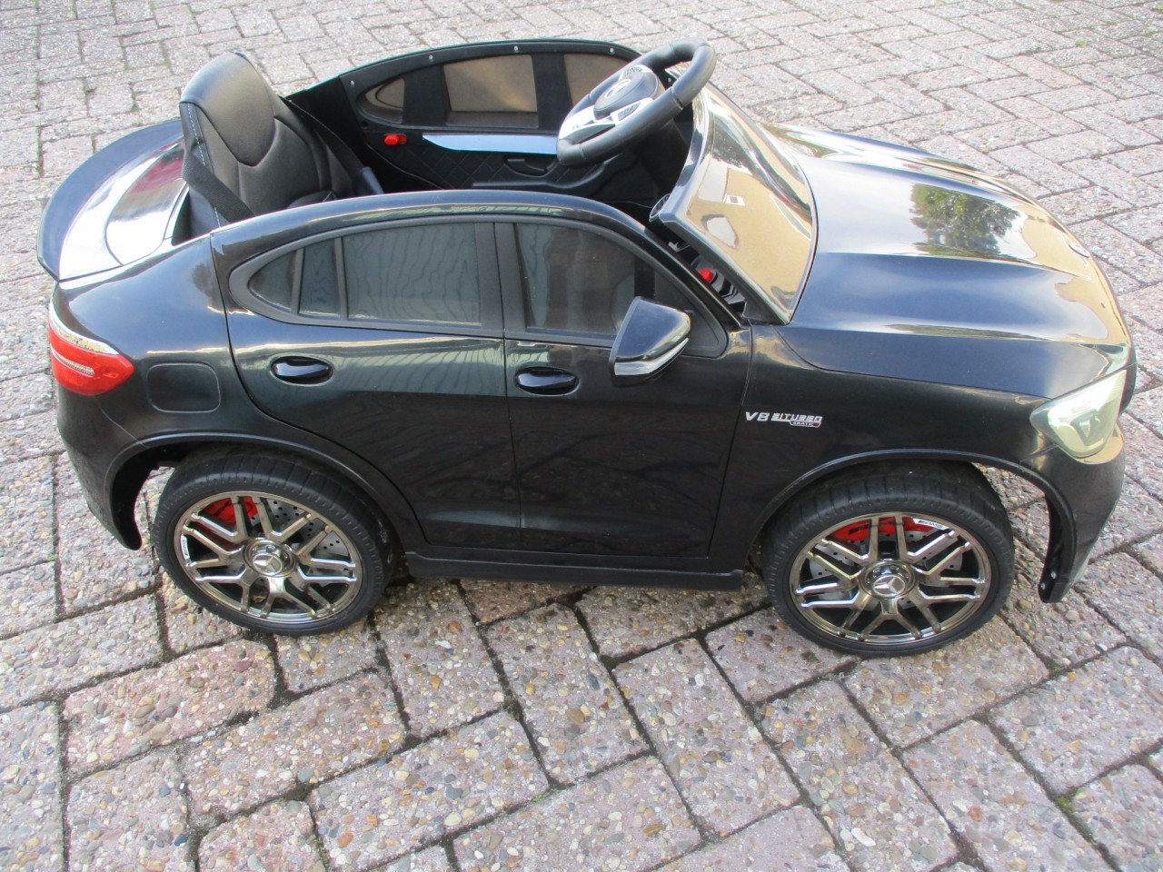 Zgan Mercedes  op 12volt accu met oplader en met de afstandsbediening