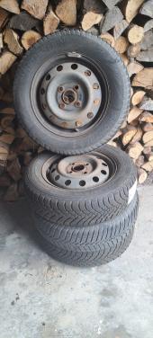 4x winterbanden op velg Hyundai i-10