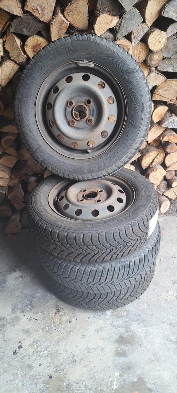 4x winterbanden op velg Hyundai i-10