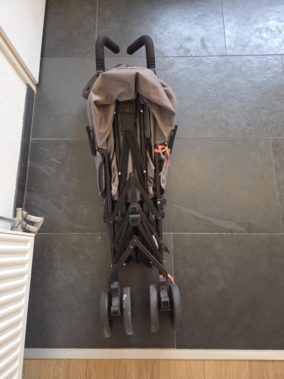 Koelstra buggy T4 - legergroen