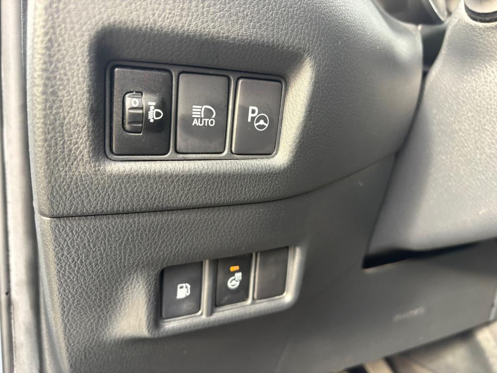 Toyota C-hr 1.8 hybrid business plus