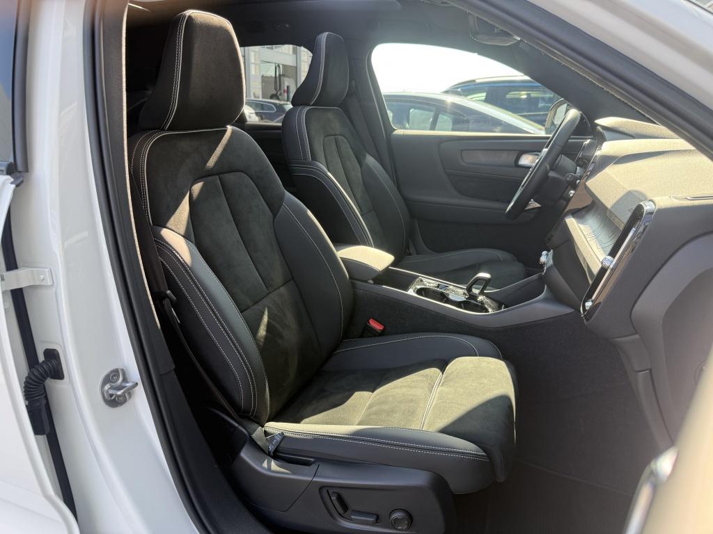 Volvo XC40 t5 262pk recharge ultimate dark| panodak| trekhaak| adap.cruise|