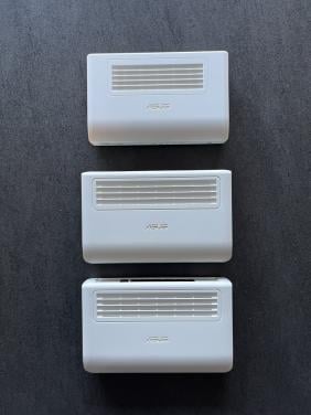 3x ASUS GX-D1051 Gigabit Switch (5-poorts)