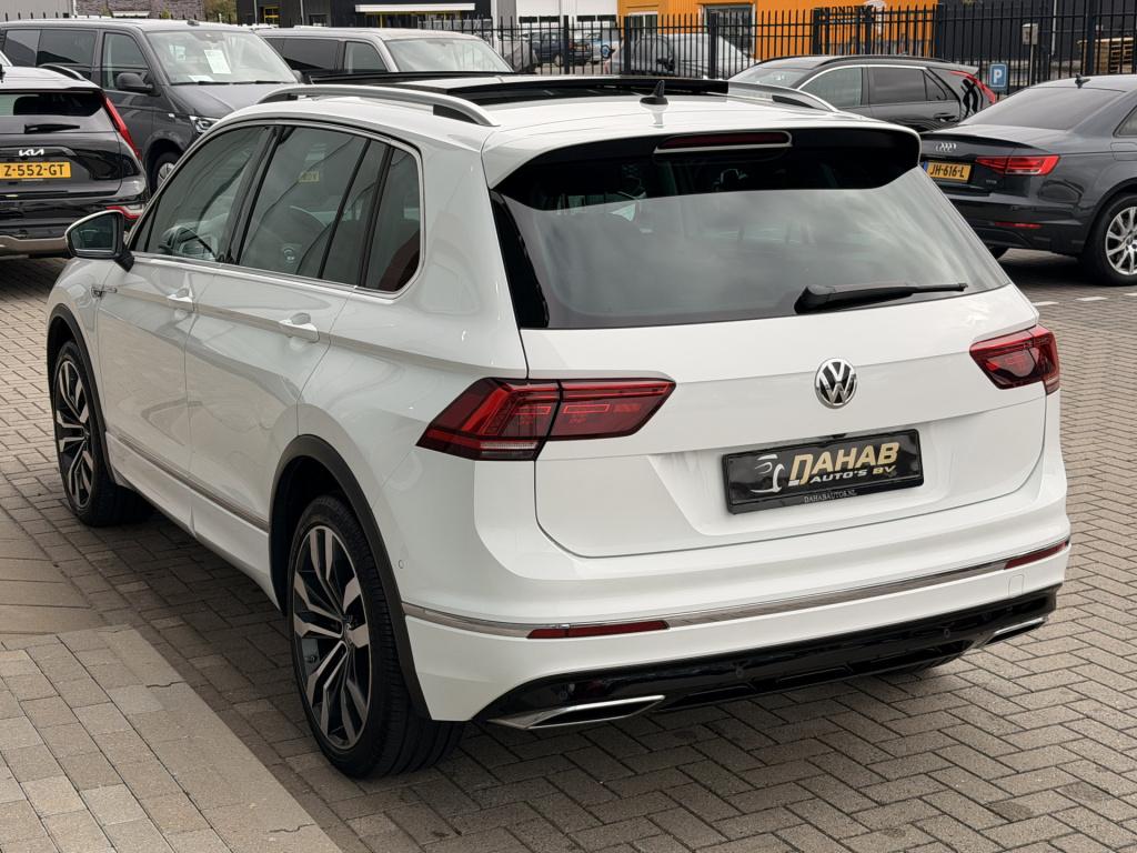 Volkswagen Tiguan 2.0 tsi 4motion r-line 220pk | acc | pano | stoelmassage 