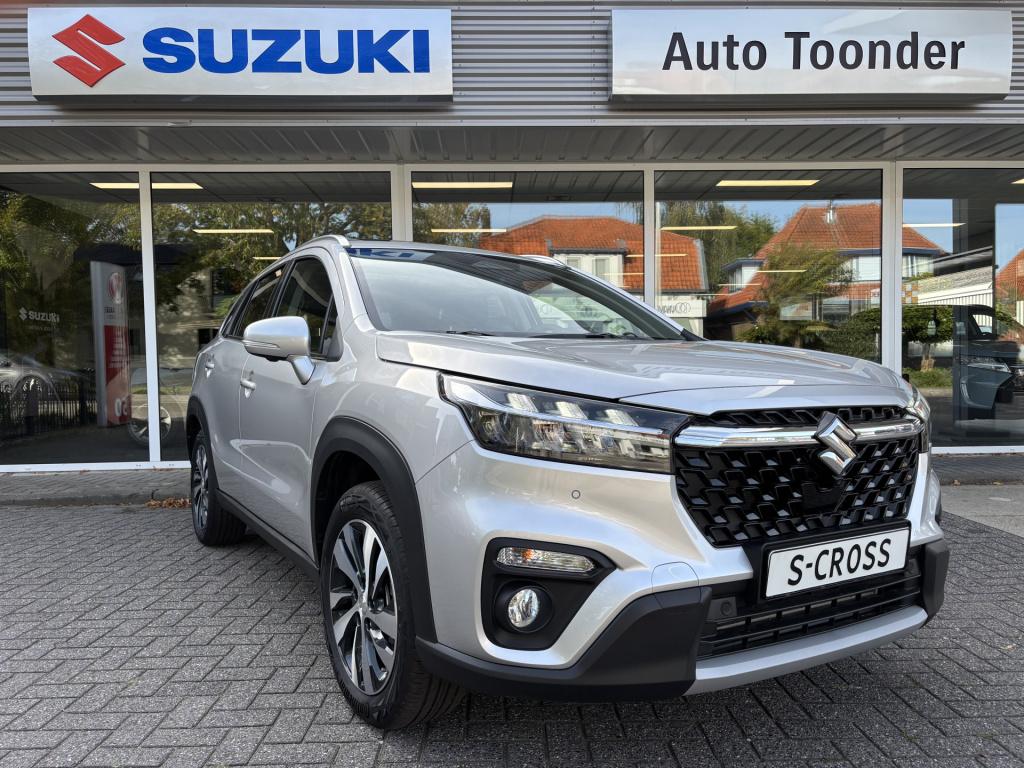 Suzuki Sx4 S-cross style 1.4 boosterjet smart hybrid / panoramadak