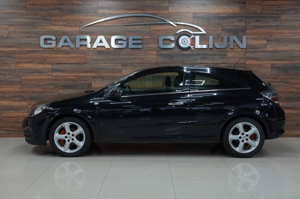 Opel Astra gtc 1.6 sport | cruise |