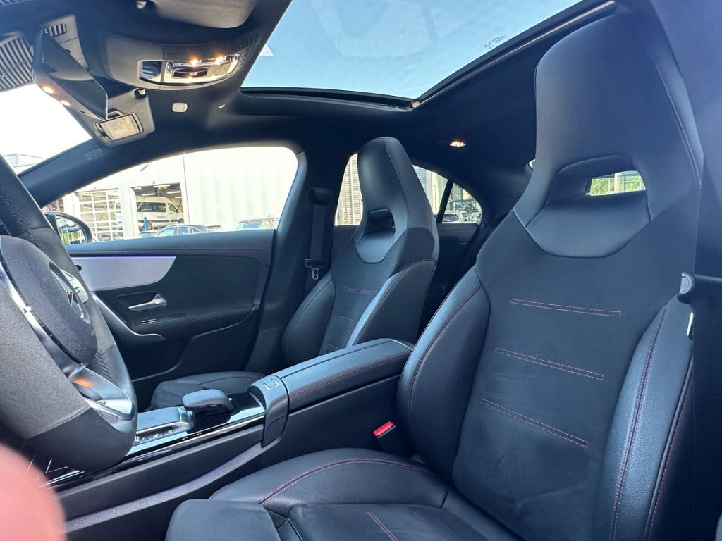 Mercedes-Benz Cla 250 e business solution amg limited l panoramadak l sfeer