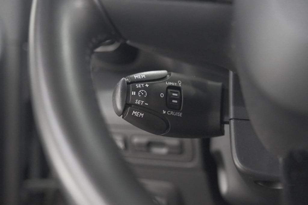 Citroen C3 Aircross puretech 110 eat6 shine | trekhaak | panoramadak | head