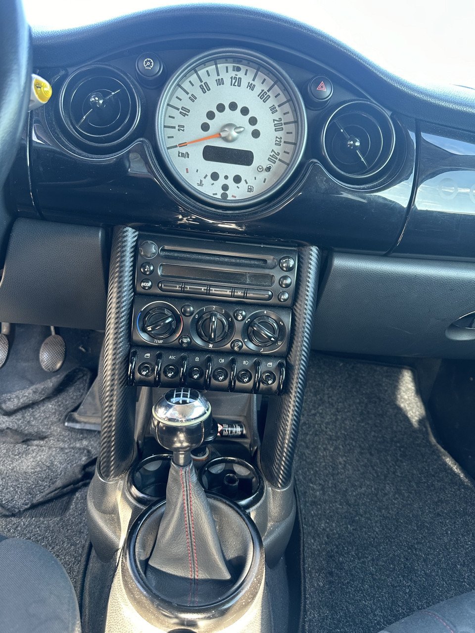 Mini 1.6 16v one 2006 zwart