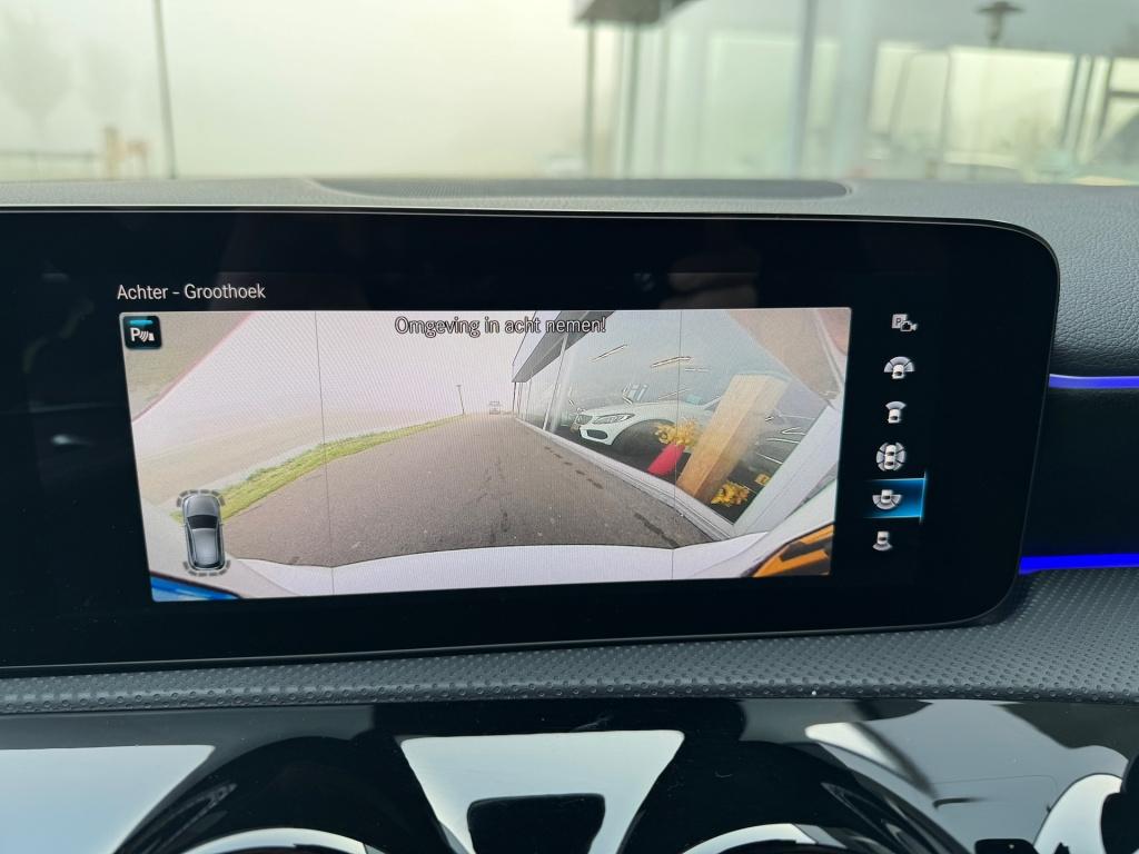 Mercedes-Benz A-Klasse 250 e business solution amg night limited automaat ,