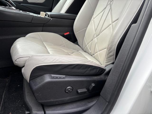 Ds Ds 7 crossback 1.6 puretech 180pk aut performance line beige integraal l