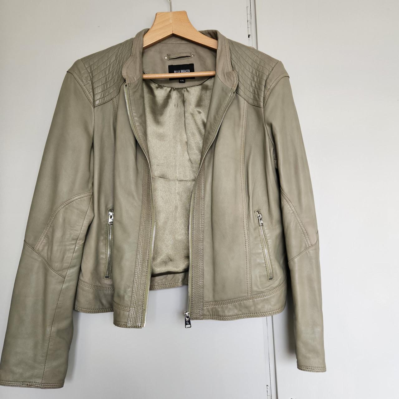 Mooi licht olijfgroen schapenleren jasje