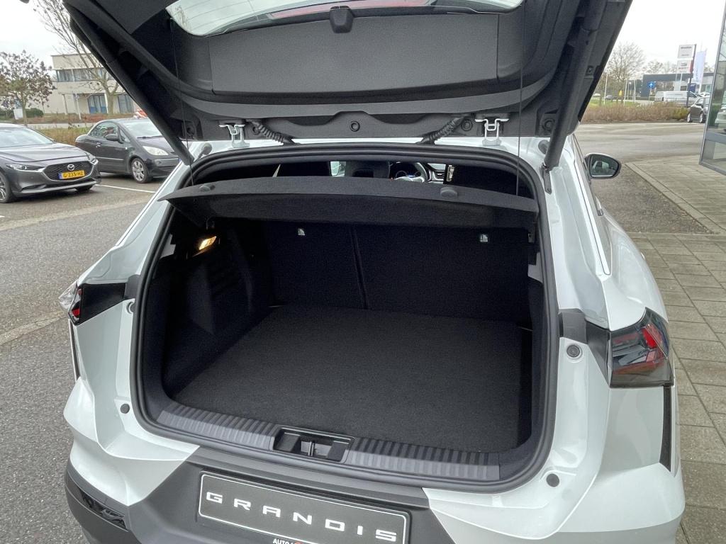 Mitsubishi Grandis 1.8 hev instyle