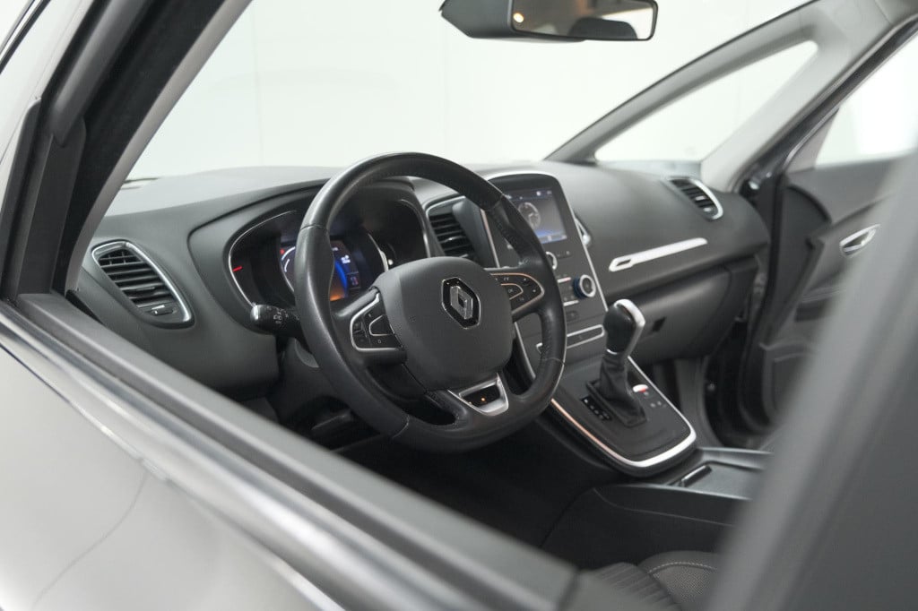 Renault Grand Scenic tce 140 edc intens | 7 zitplaatsen | trekhaak | camera