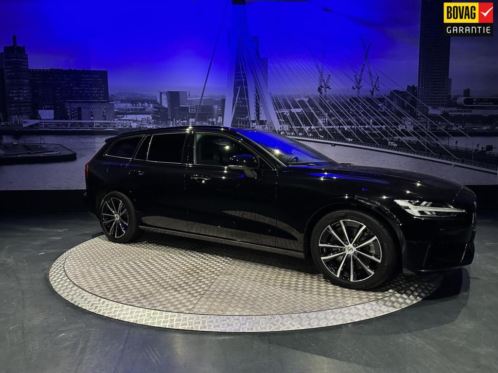 Volvo V60 2.0 t6 plug-in hybrid awd plus dark long range my2023 *1e eigenaa