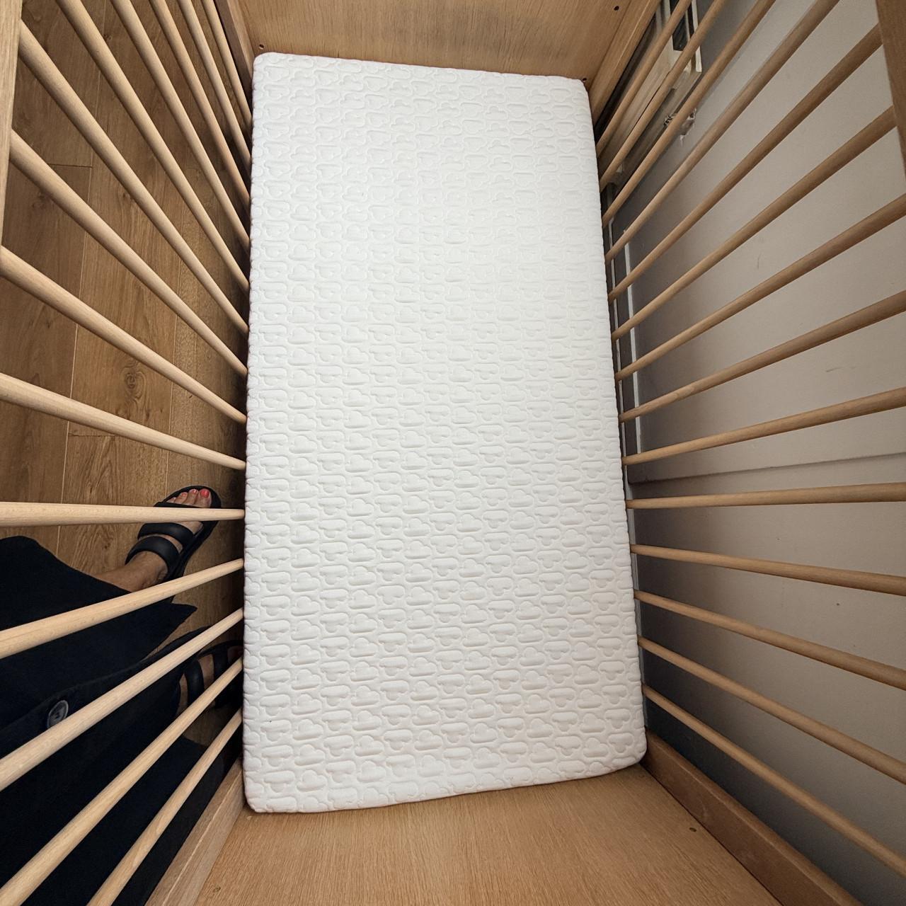 Ledikant + commode + wandrekje