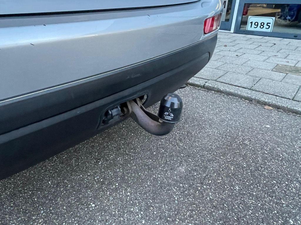 Mitsubishi Outlander 2.0 intense+ automaat|7zits