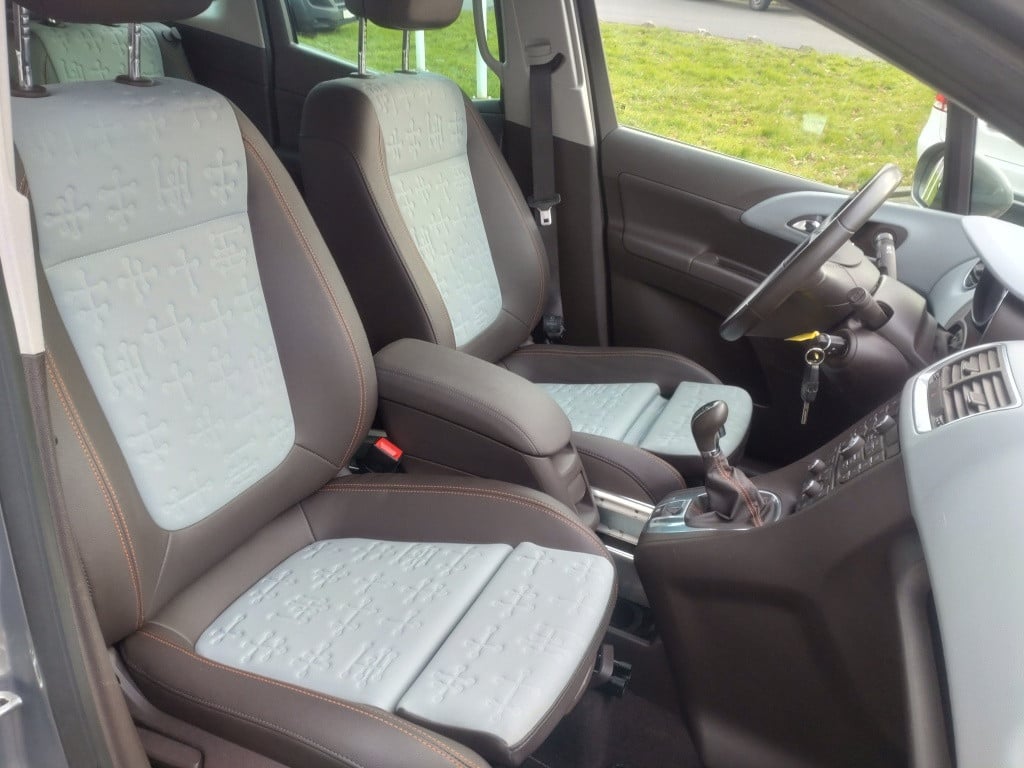 Opel Meriva 1.4i turbo cosmo