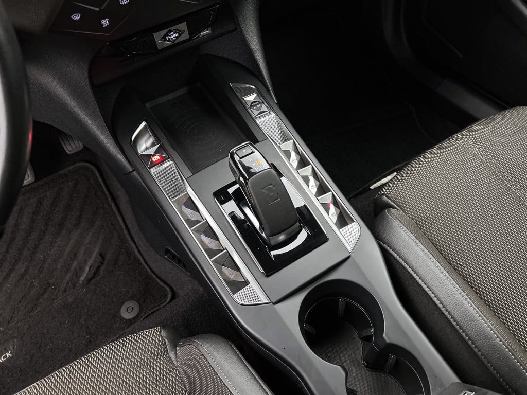 Ds Ds 3 crossback e-tense so chic 50 kwh | rijklaar |