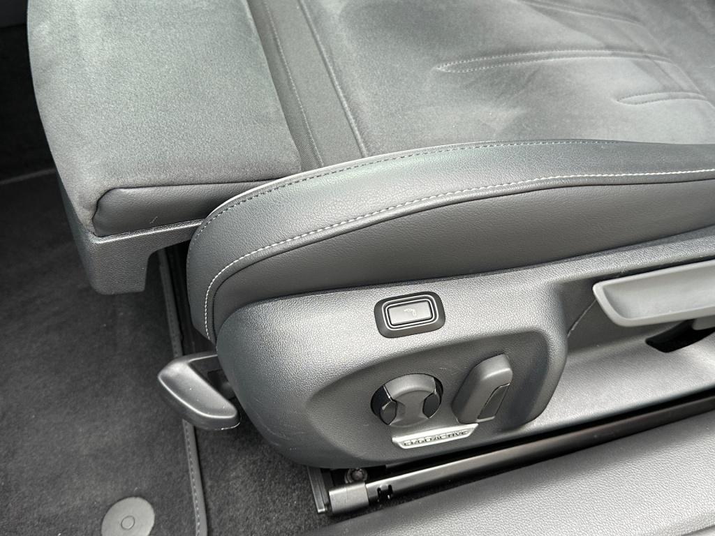 Volkswagen Passat variant 1.5 etsi 150pk elegance | alcantara | head up | c