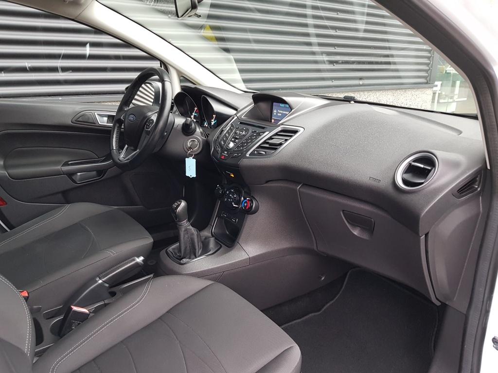 Ford Fiesta style ultimate 1.0