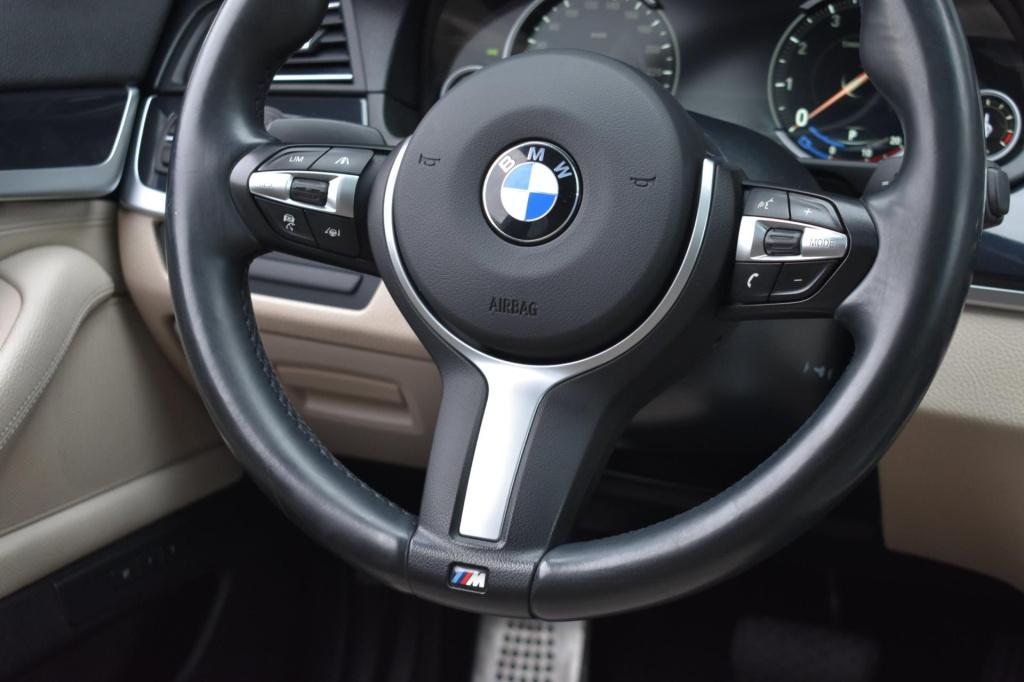 BMW 5 Serie 520i m sport | schuifdak | camera | leder | nap | adapt. cruise