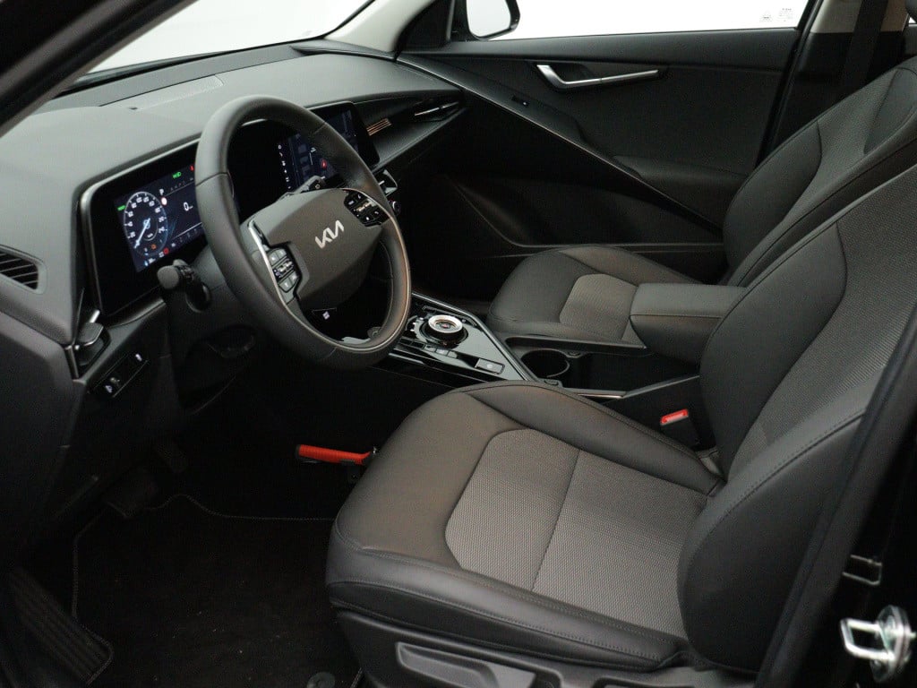 Kia Niro Ev dynamicline 64.8 kwh | parkeercamera | navi |