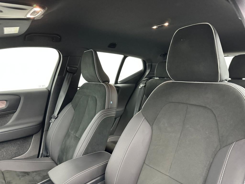 Volvo XC40 t5 262pk recharge plus dark| adap.cruise| 360camera| trekhaak