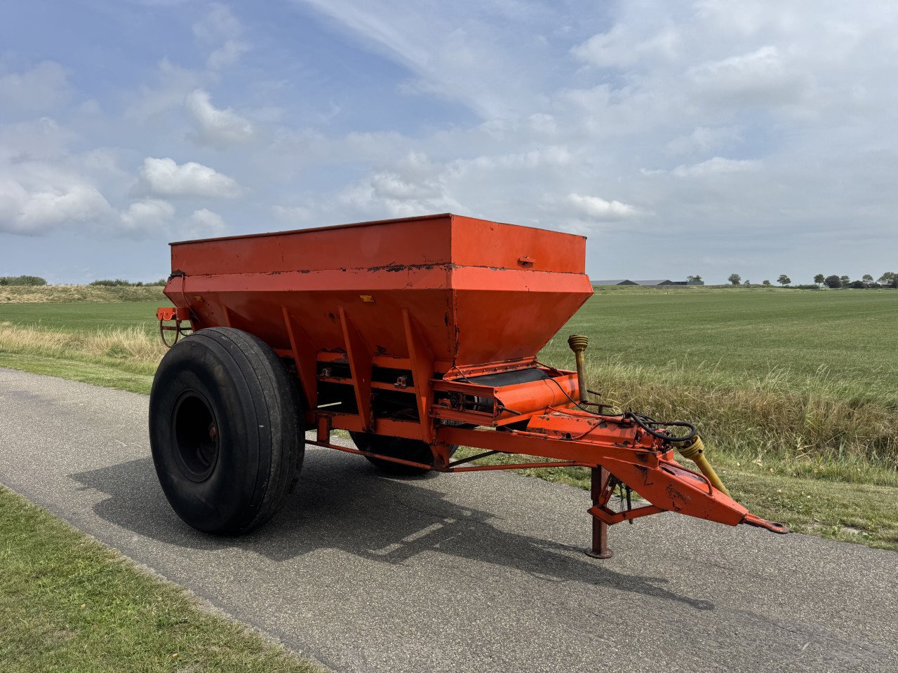 Kalk / Gips strooier 3 tons