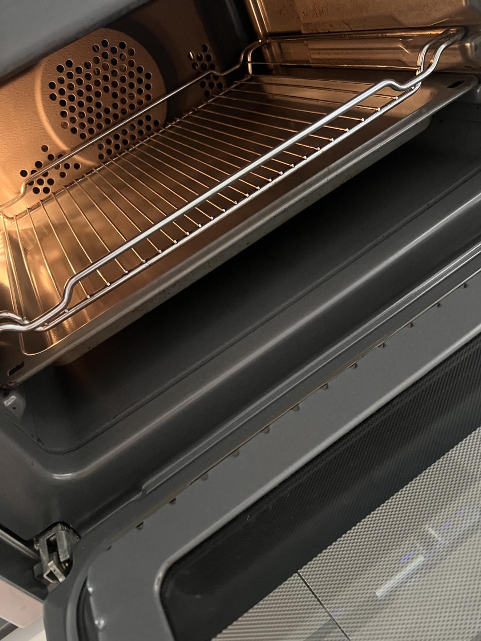 Nette Siemens HB86K575N Combimagnetron/oven