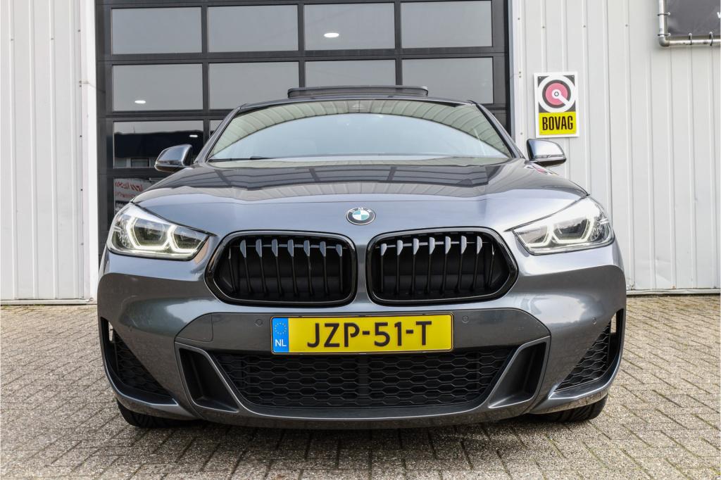 BMW X2 xdrive25e m sport pano i 18inch i hud