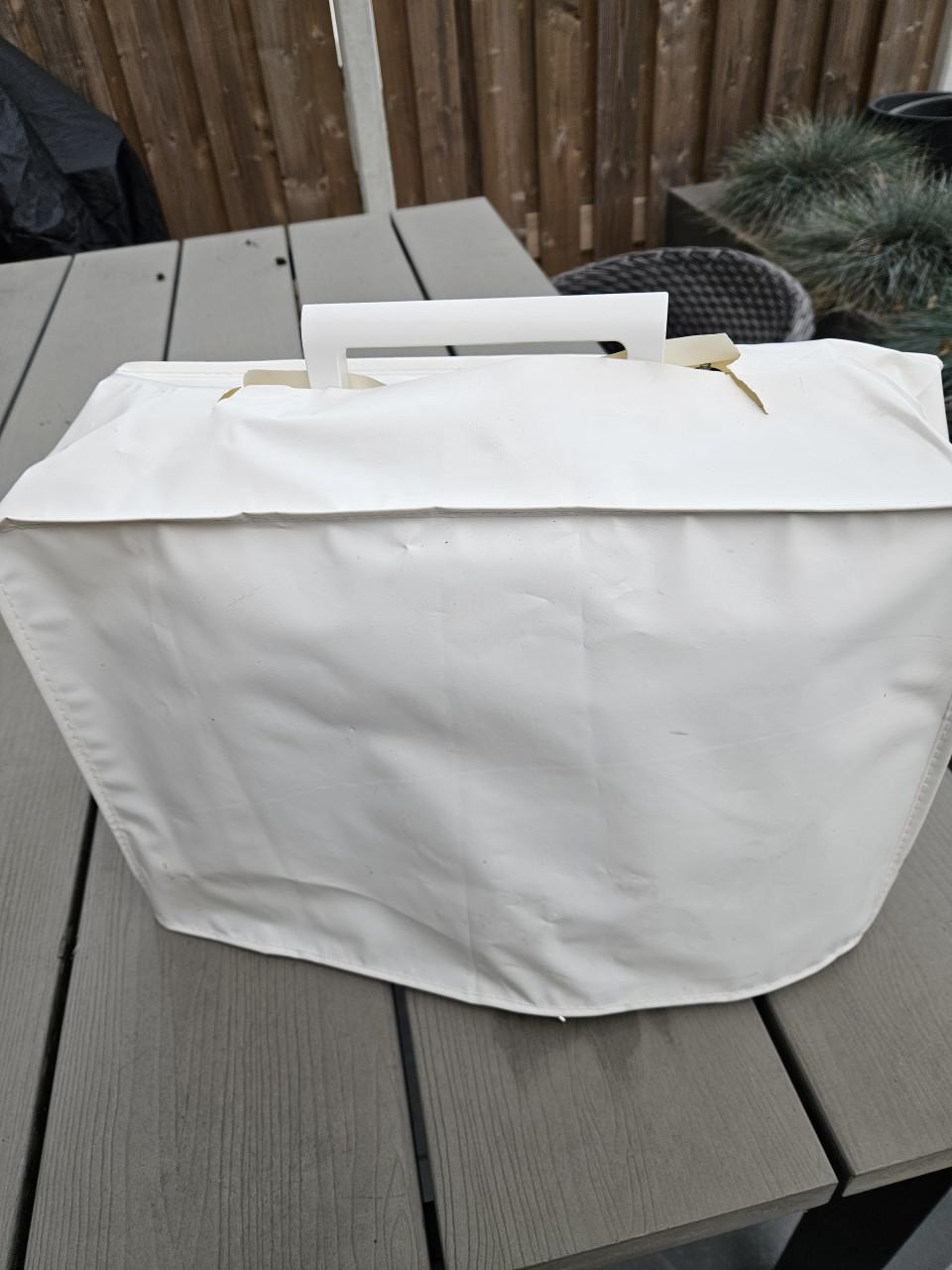 Mooie werkende Husqvarna Viking Huskystar 207 naaimachine..