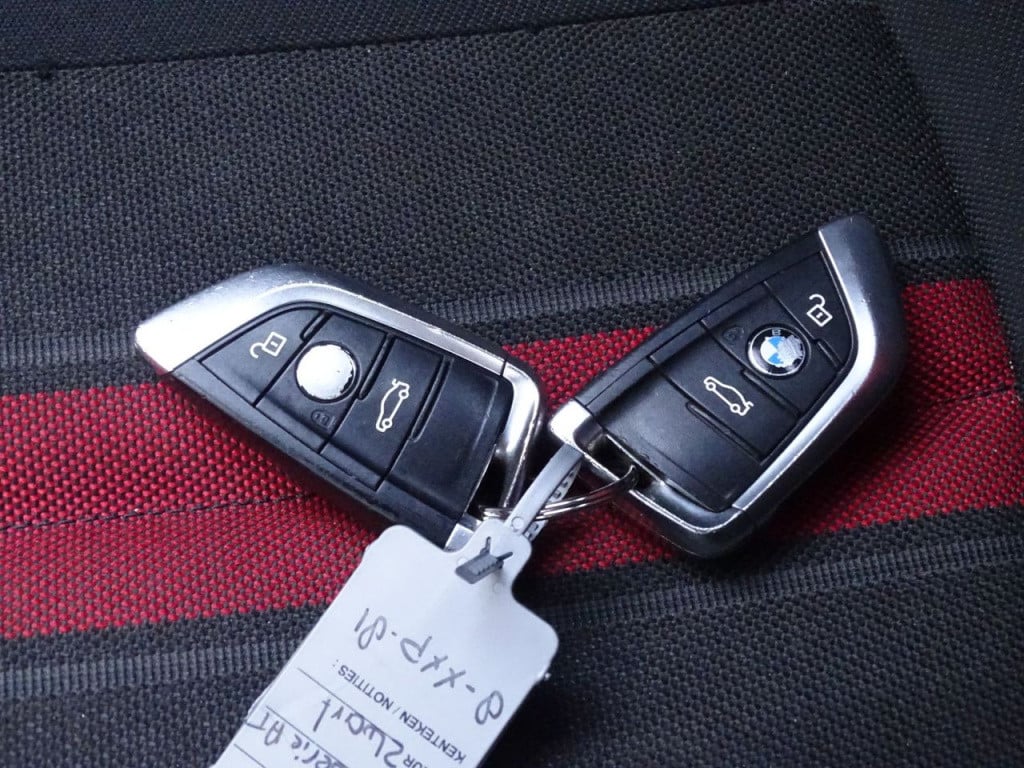 BMW 2-serie active tourer 218i executive | stoelverwarming | navi | bluetoo