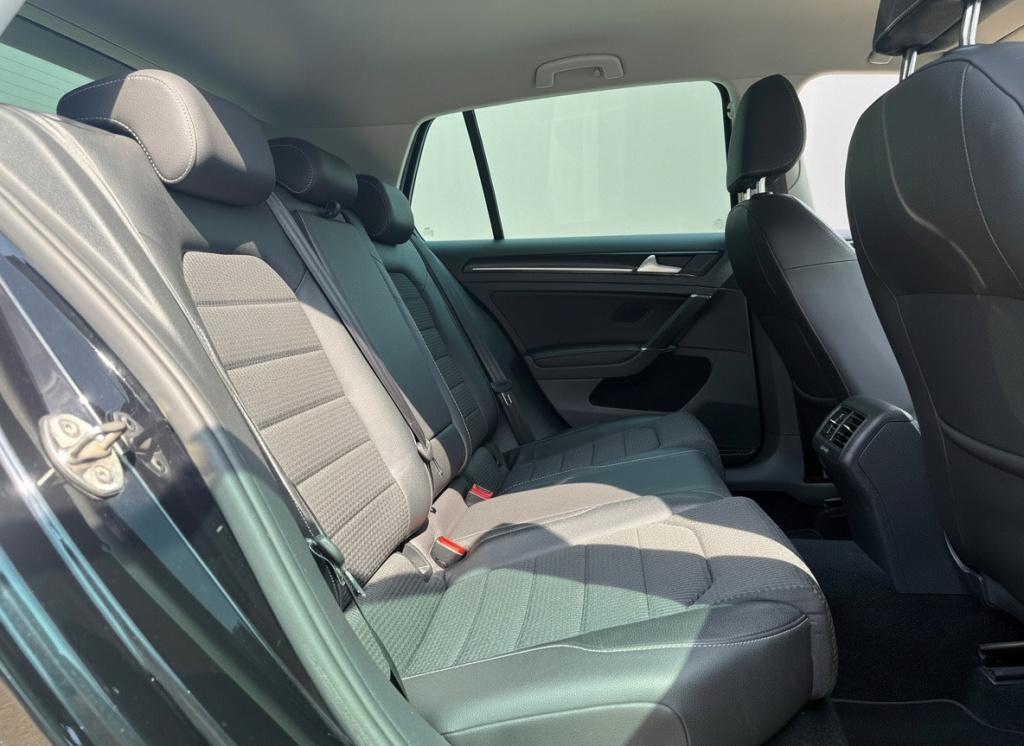 Volkswagen Golf 1.4 tsi connected series automaat