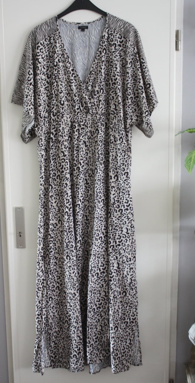 Lange jurk met panter en zebraprint maat xl