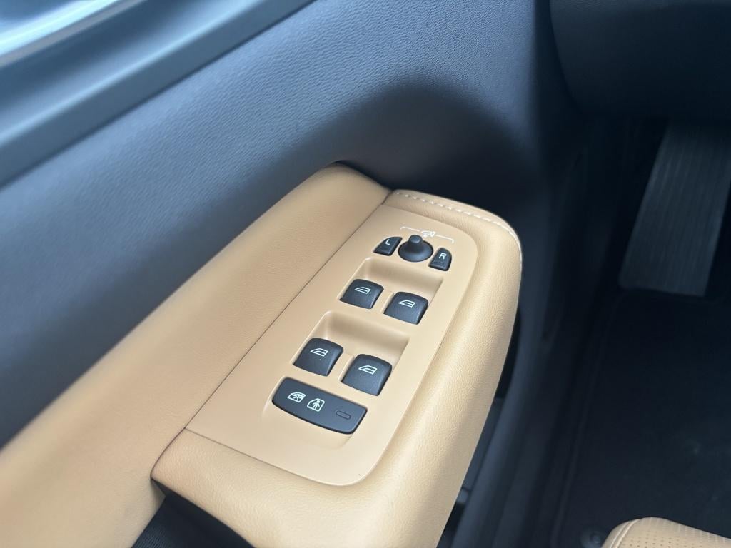 Volvo XC60 t6 398pk recharge bright inscription| luchtvering| adap.cruise|