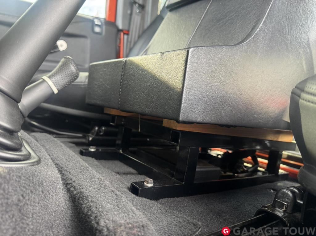 Land Rover Defender 2.2 d sw 90" adventure+ limited edition