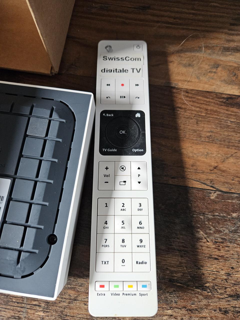 Swisscom TV-Box (IP1200) met afstandsbediening