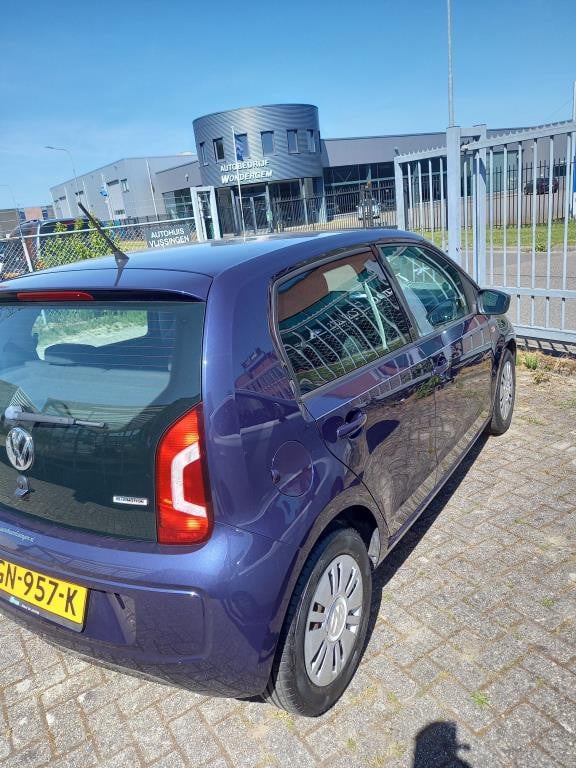 Volkswagen UP! 1.0 move up! bluemotion