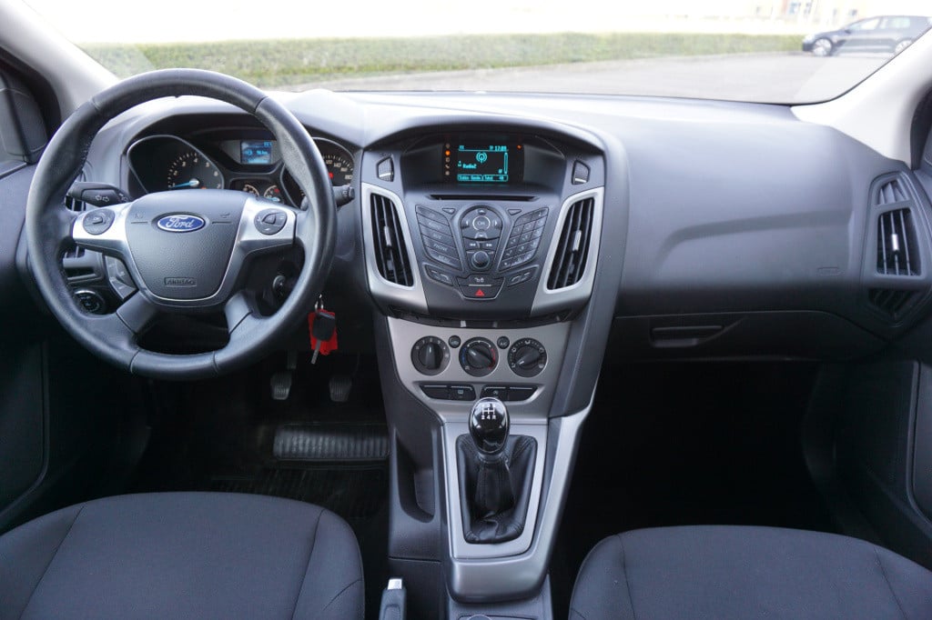 Ford Focus 1.0 ecoboost edition airco / cruise / elektr. ramen / lm velgen 