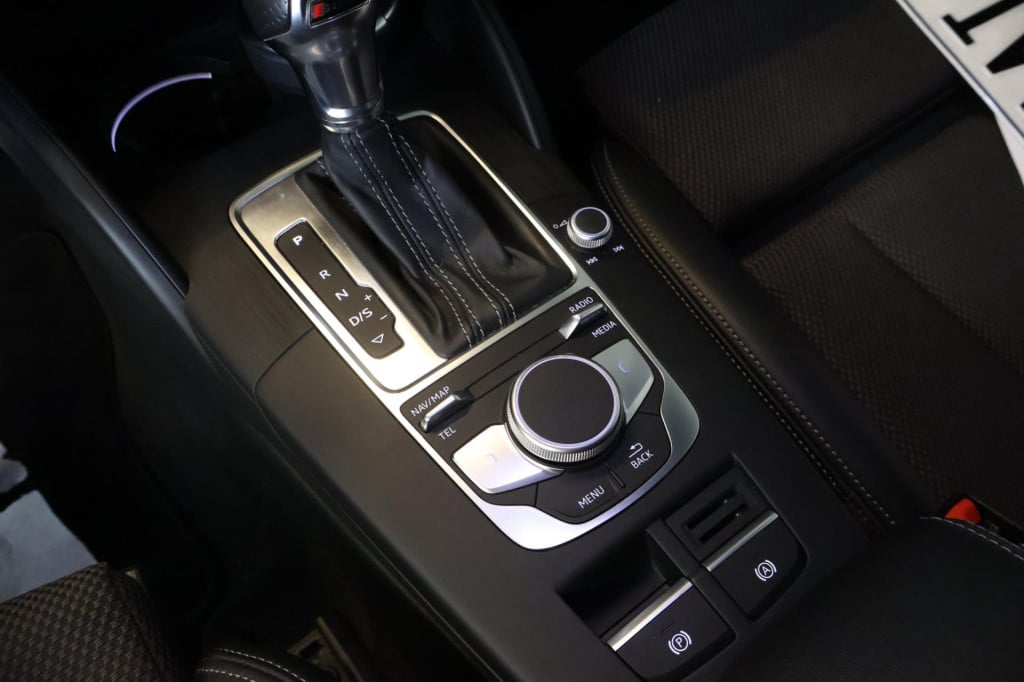 Audi A3 sportback 1.5 tfsi cod sport s line nl auto, cruise controle, led, 