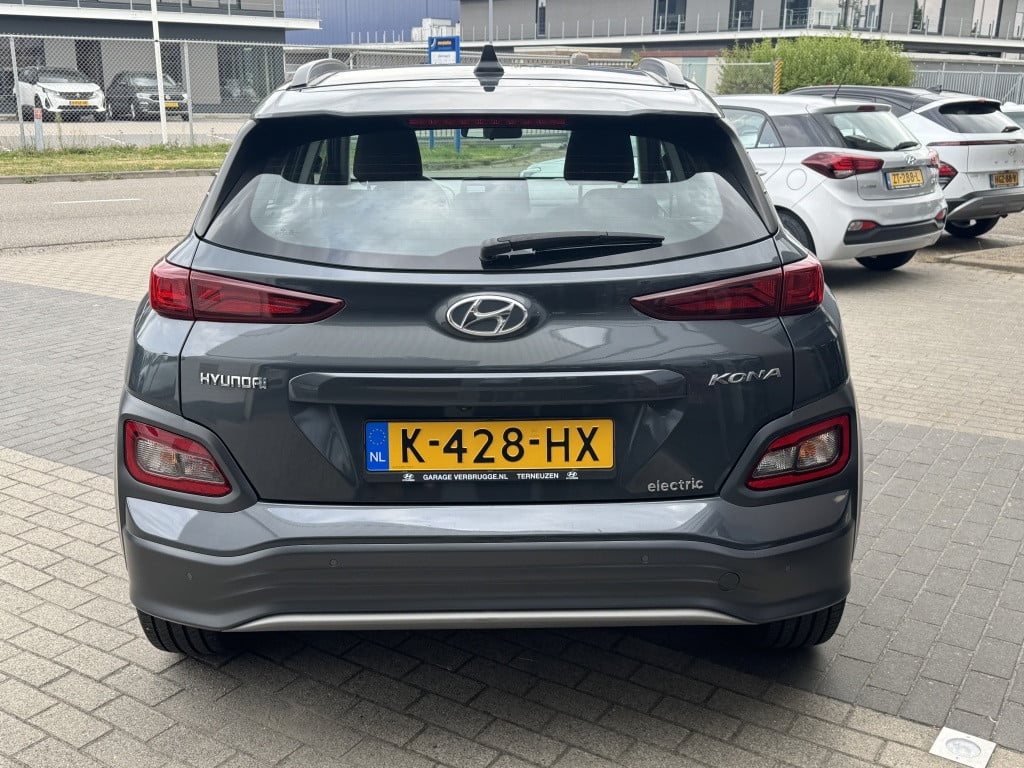 Hyundai Kona ev comf smart 39 kwh | 1e eigenaar | dealer onderhouden! |