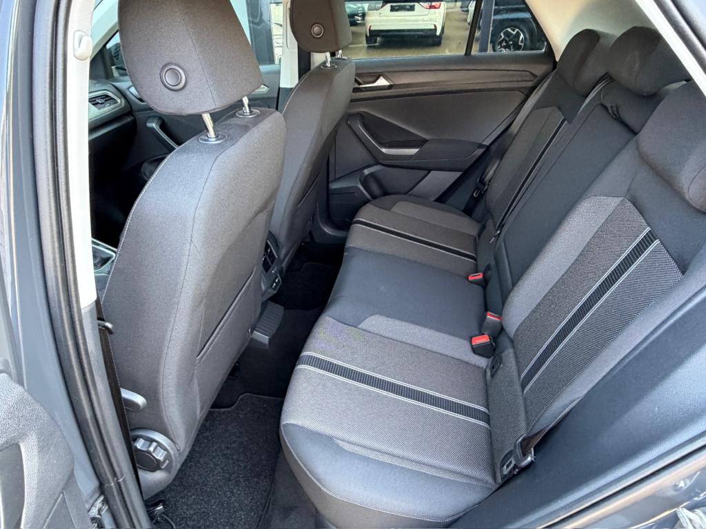 Volkswagen T-roc 1.5 tsi 150pk dsg style | camera | trekhaak | navi | carpl