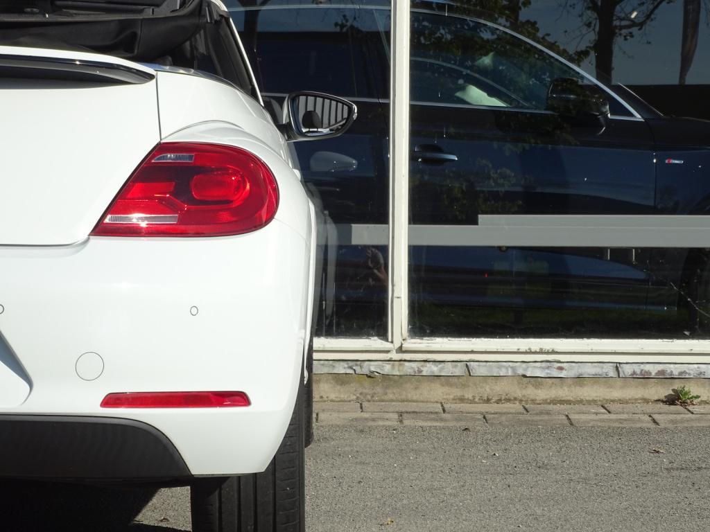 Volkswagen New Beetle cabriolet 1.2 tsi design bluemotion
