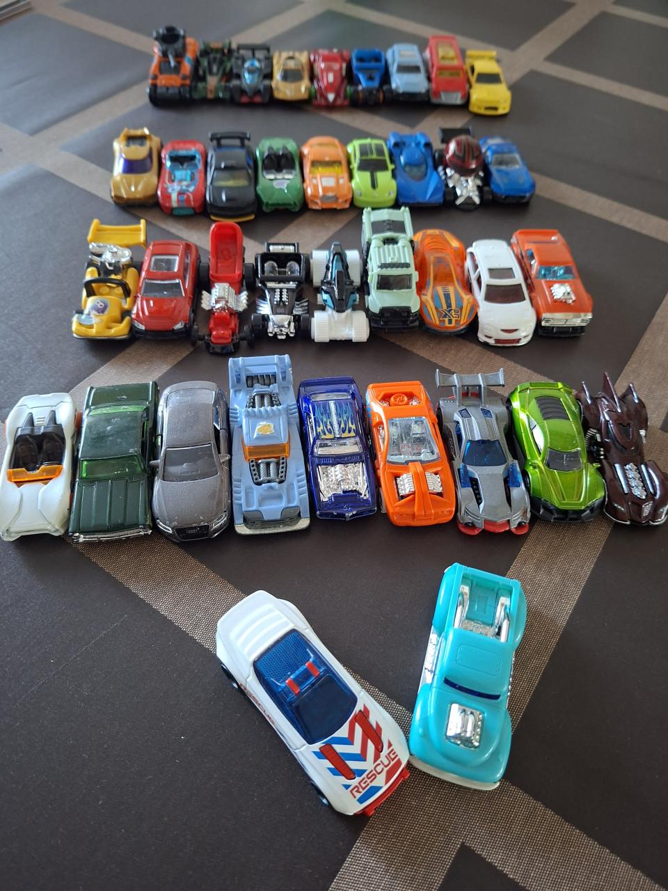 Hot wheels baan + auto's