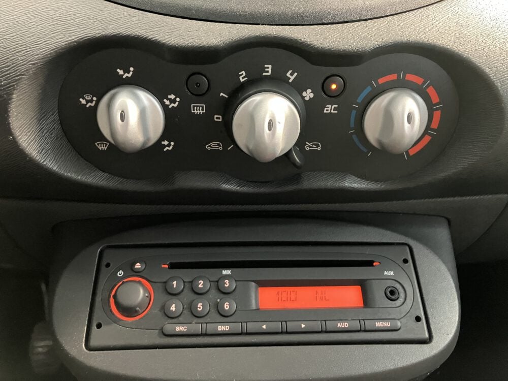 Renault Twingo 1.2-16V Authentique
