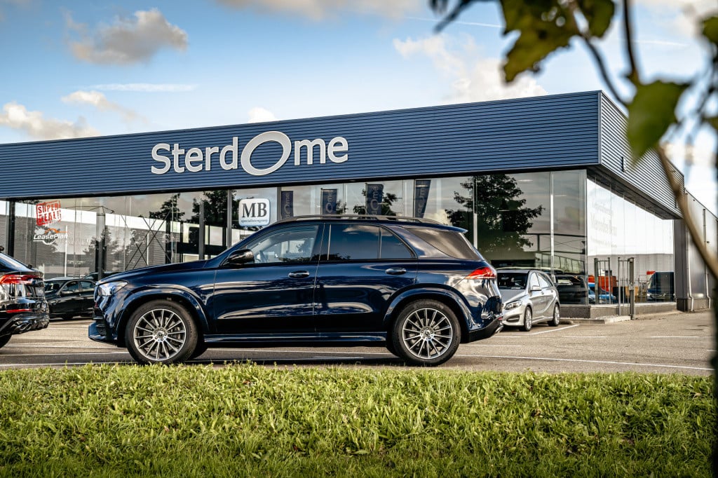 Mercedes-Benz C-Klasse 300 e amg line i panorama dak i distronic + i 360° c