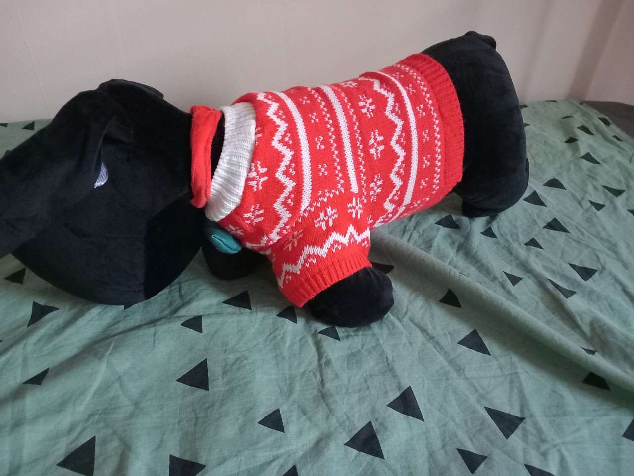 Takkie knuffel met kersttrui